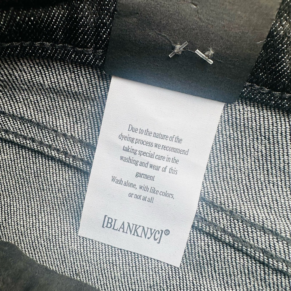 BLANKNYC The Fulton Women's Blue Denim Distressed Roll Up Jeans Shorts Size 32 - Picture 3 of 5